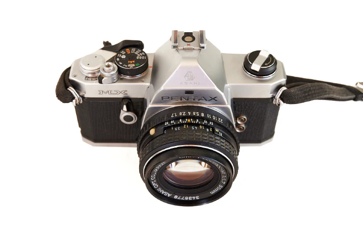 A photo of the Ashai Pentax MX film camera.
